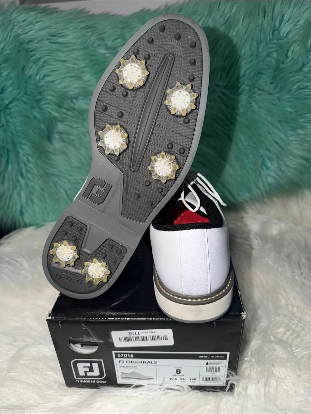 NIB FootJoy White Leather Men’s Golf Oxfords Black Lining Mens 8/ Women’s 9.